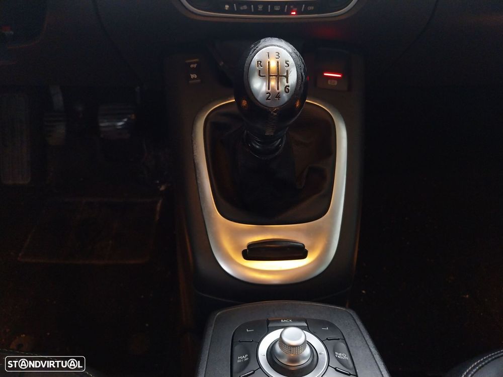 Renault Grand Scénic 1.6 dCi Bose Edition SS - 8