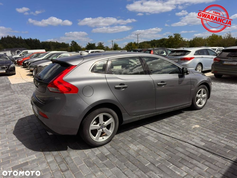 Volvo V40 - 11