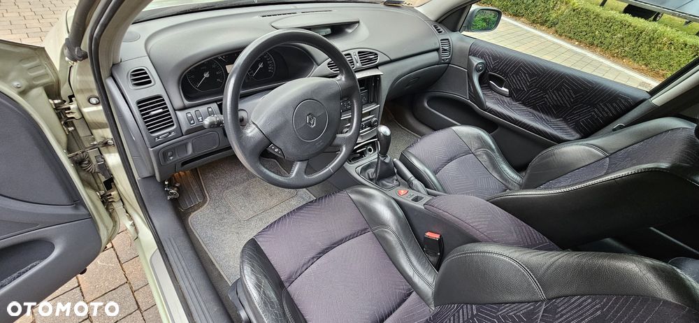 Renault Laguna - 8