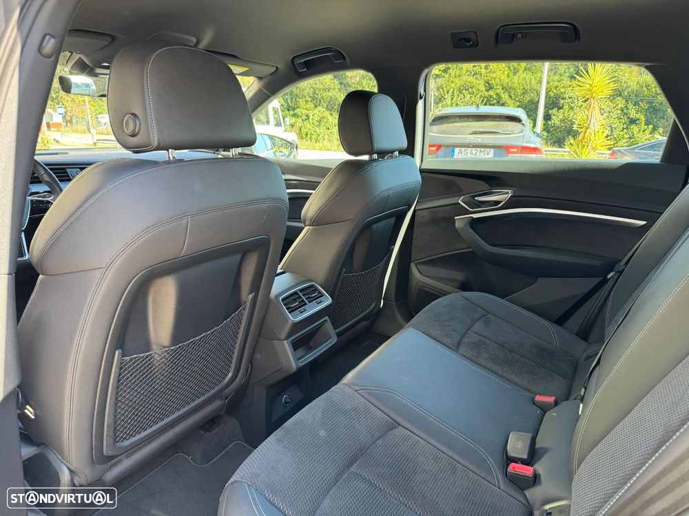 Audi e-tron 55 quattro S line - 9