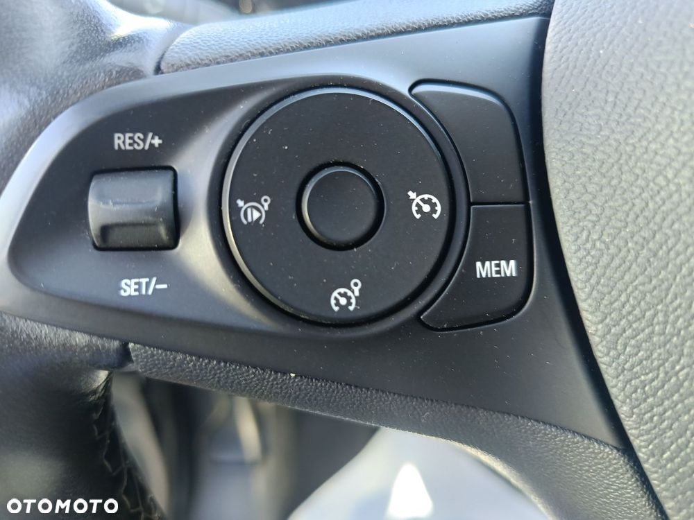 Opel Corsa 1.2 S&S - 12