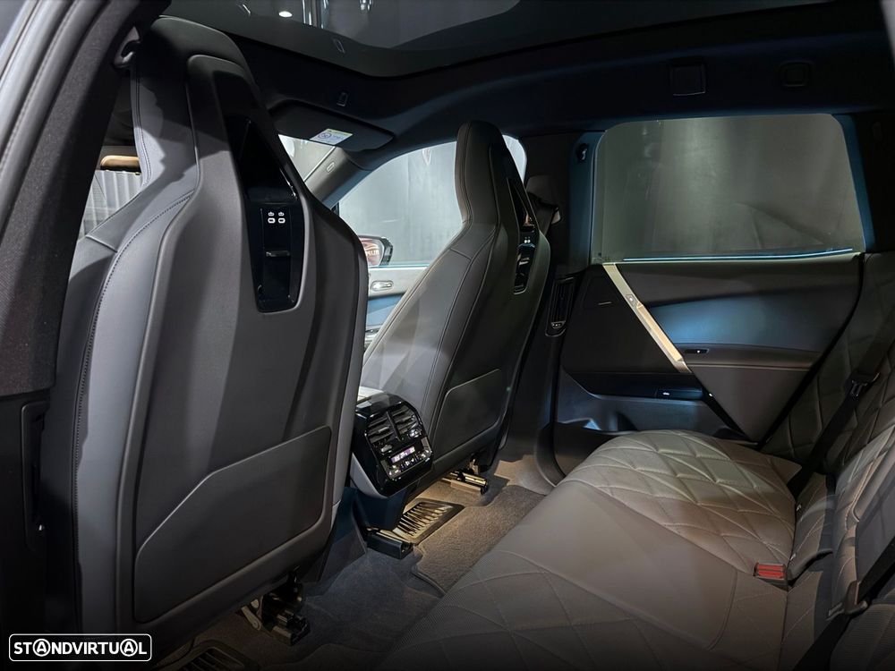 BMW iX xDrive 40 - 37