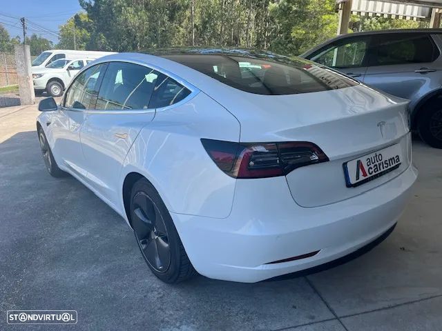 Tesla Model 3 - 5
