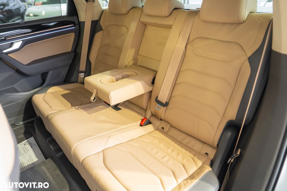 Volkswagen Touareg 3.0 V6 e-Hybrid 4Motion Aut. Elegance - 30