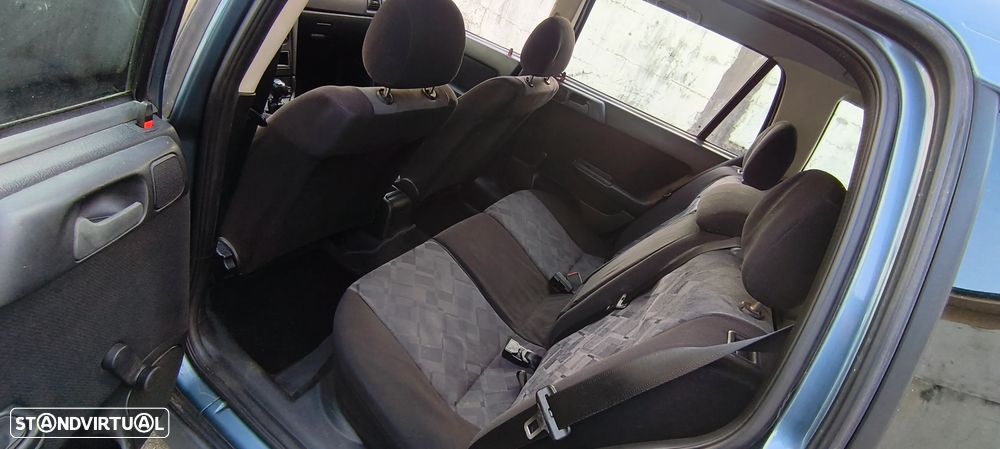Opel Astra Caravan 1.4i 16V - 7
