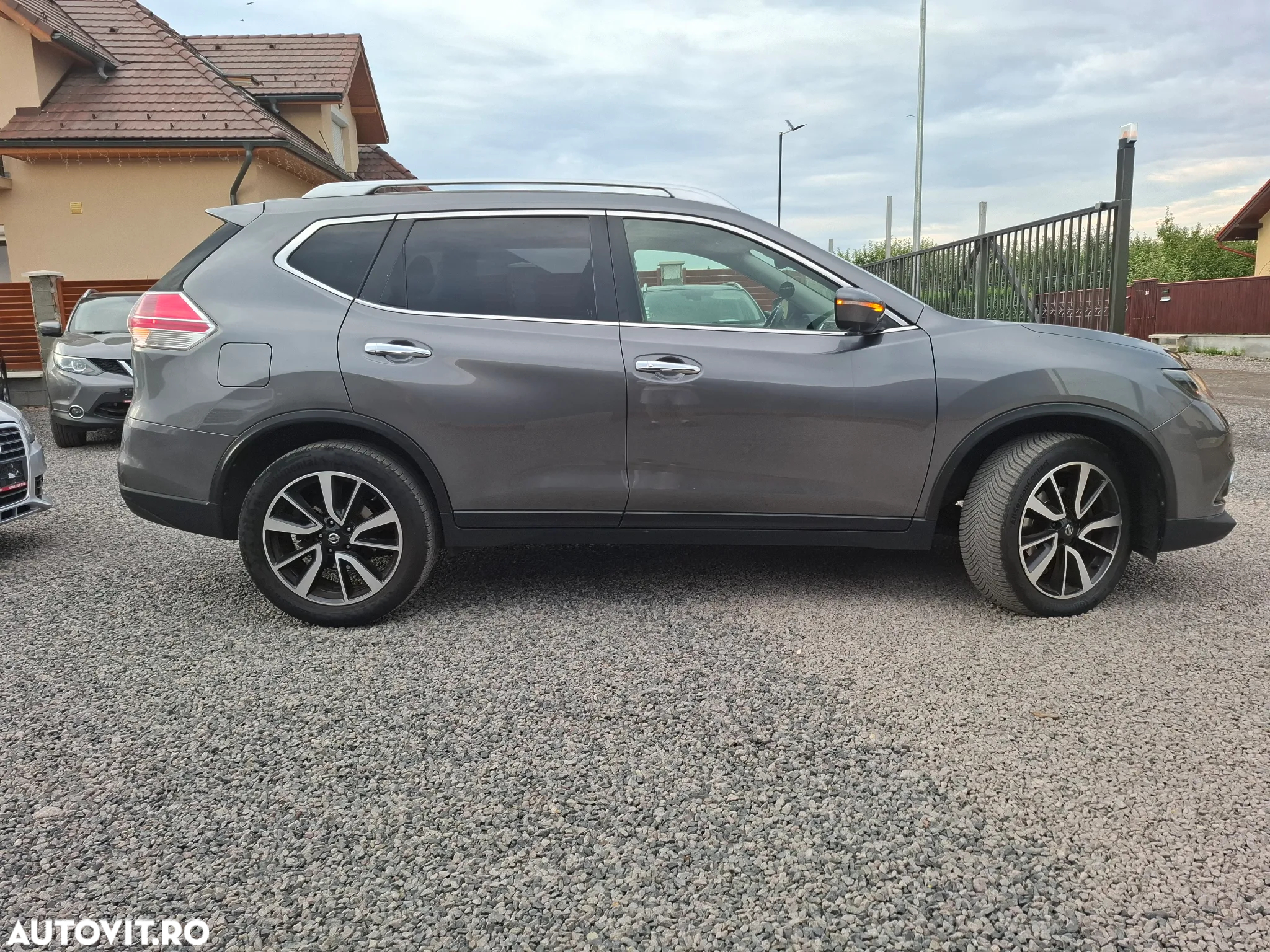 Nissan X-Trail 1.6 dCi N-Connecta - 3