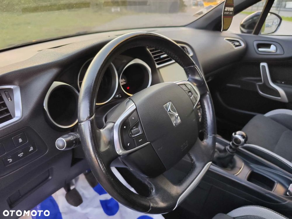 Citroën DS4 PureTech 130 Stop&Start Urban Show - 20