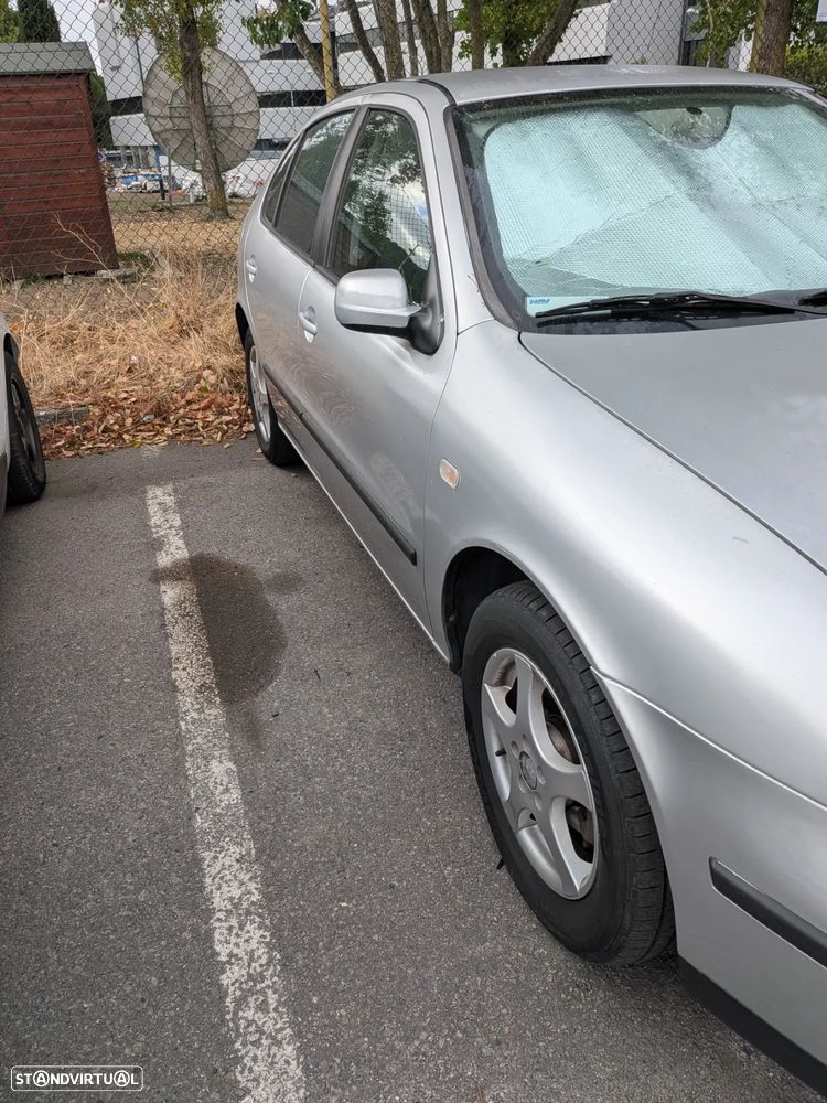 SEAT Leon 1.4 16V Confort - 4