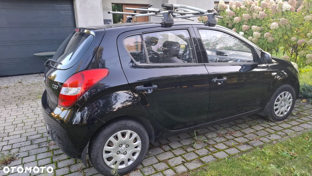 Hyundai I20 2009 photo 2