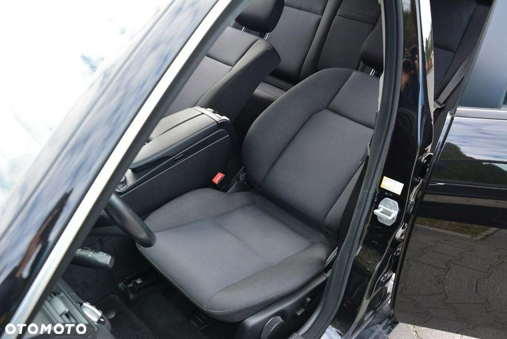 Mercedes-Benz Klasa C 180 Kompressor Elegance - 20