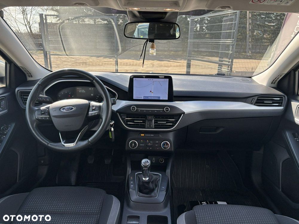 Ford Focus - 22