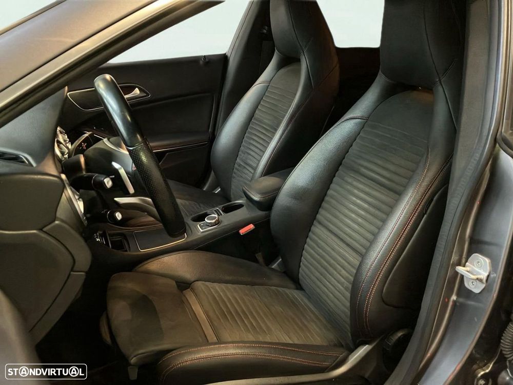 Mercedes-Benz CLA 220 - 13