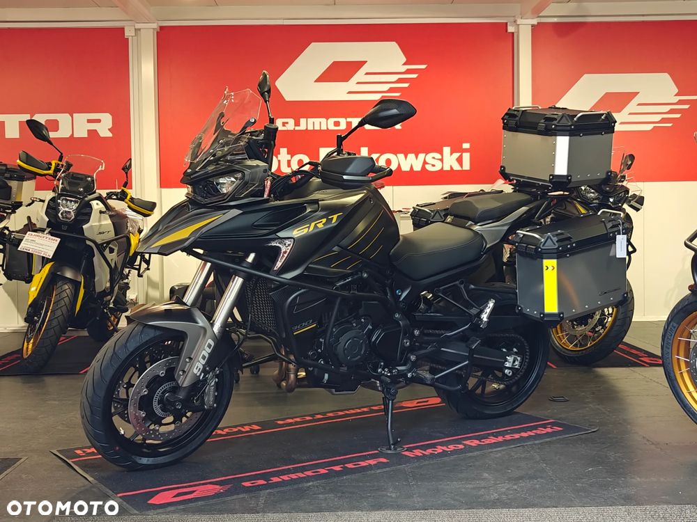 QJMOTOR SRT900S - 21