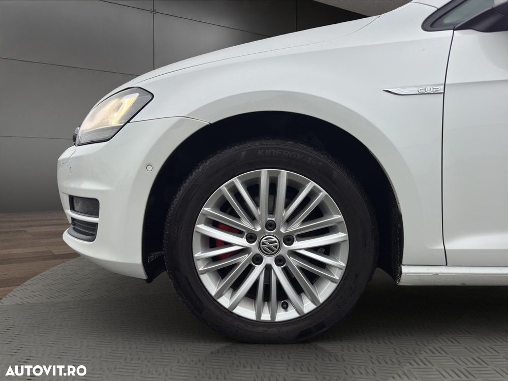 Volkswagen Golf - 21