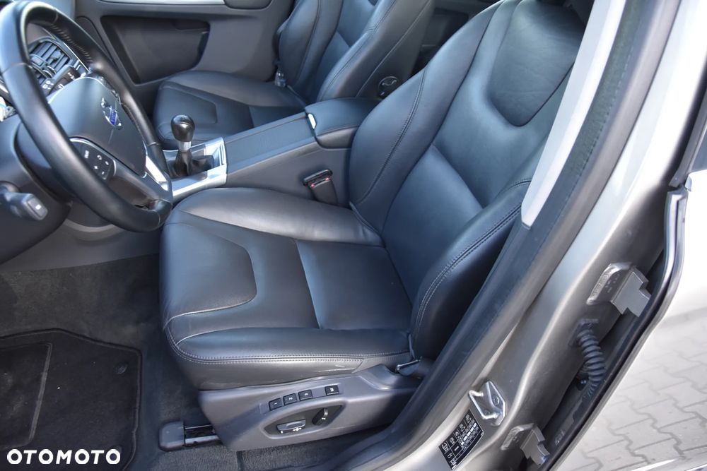 Volvo XC 60 D4 Summum - 13