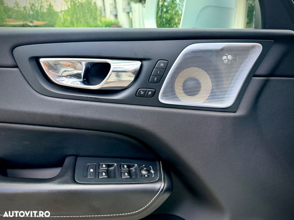 Volvo XC 60 T8 AWD Geartronic Polestar Engineered - 10
