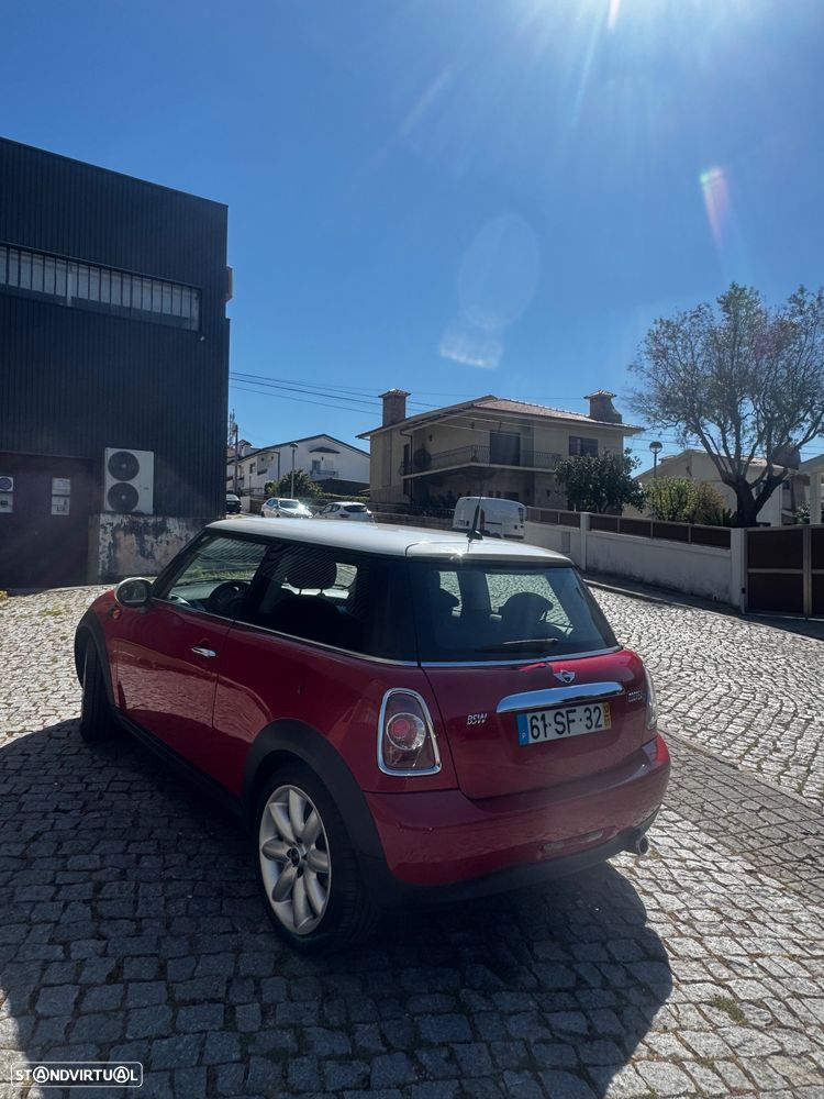 MINI 3 Portas Cooper D - 2