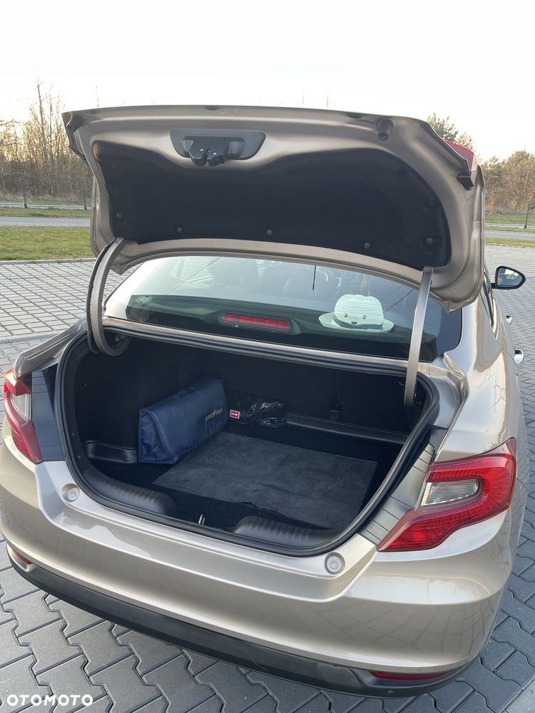 Fiat Tipo - 18