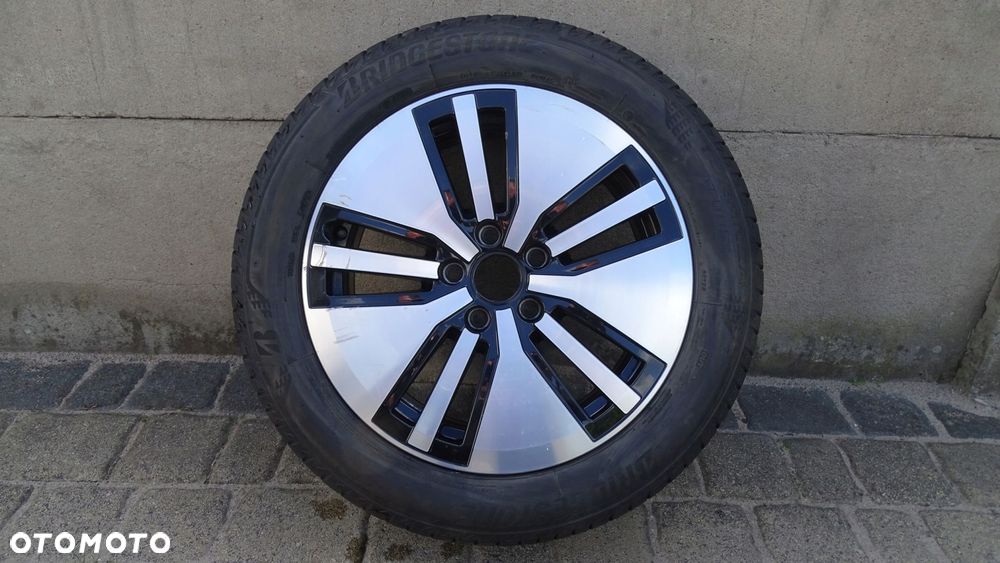 vw passat b8 3g0 - felga 7jx17h2 et40 5x112 - 1