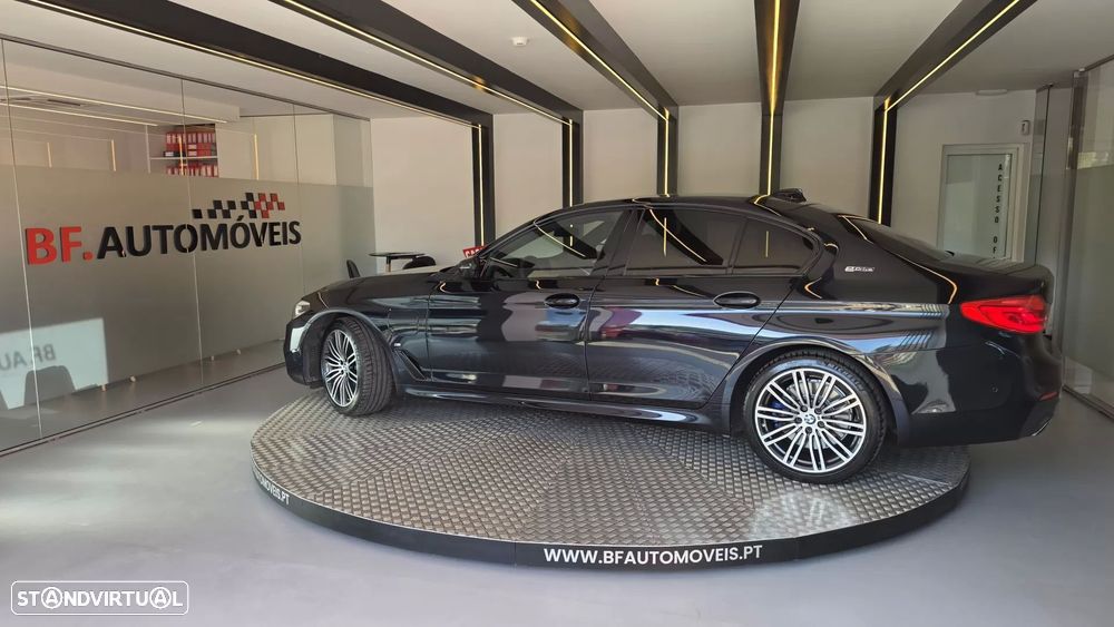 BMW 530 e iPerformance Pack M - 16