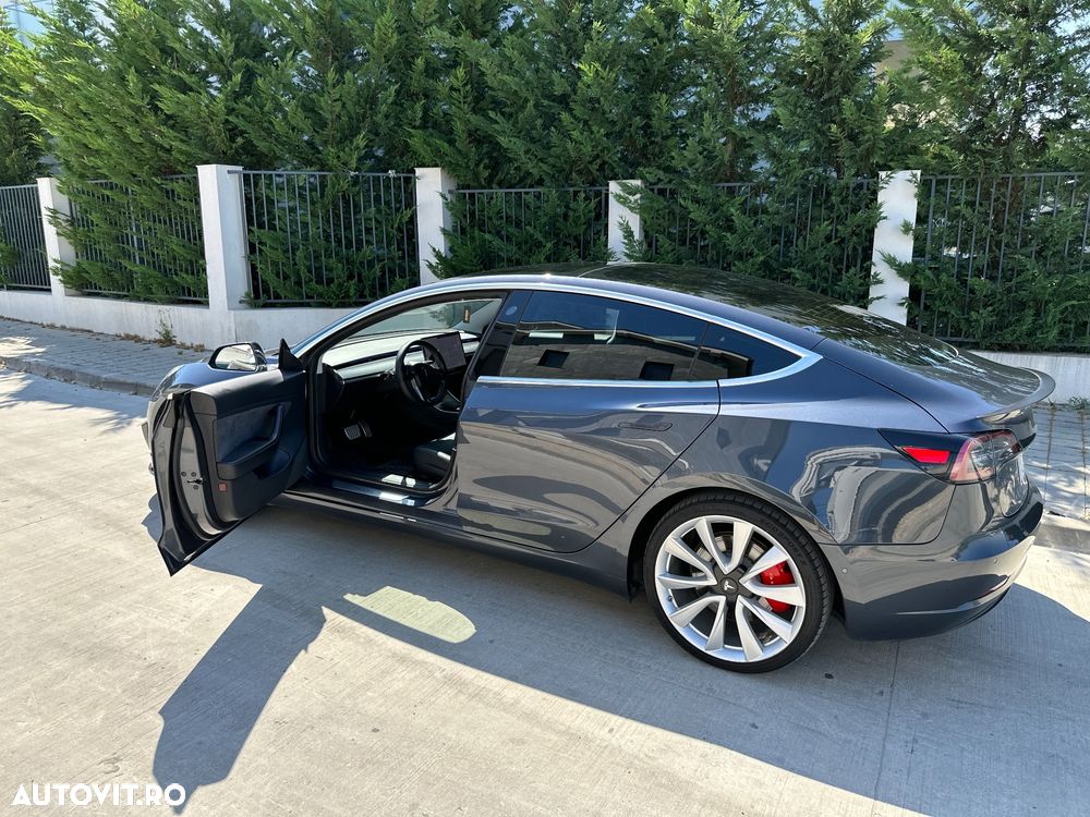 Tesla Model 3 - 27