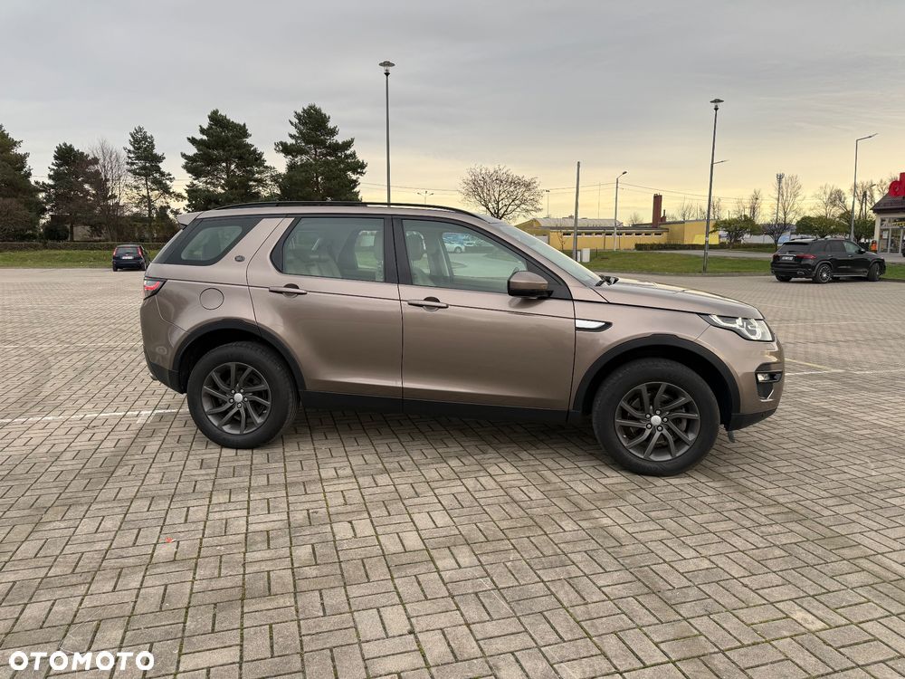 Land Rover Discovery Sport TD4 HSE - 7