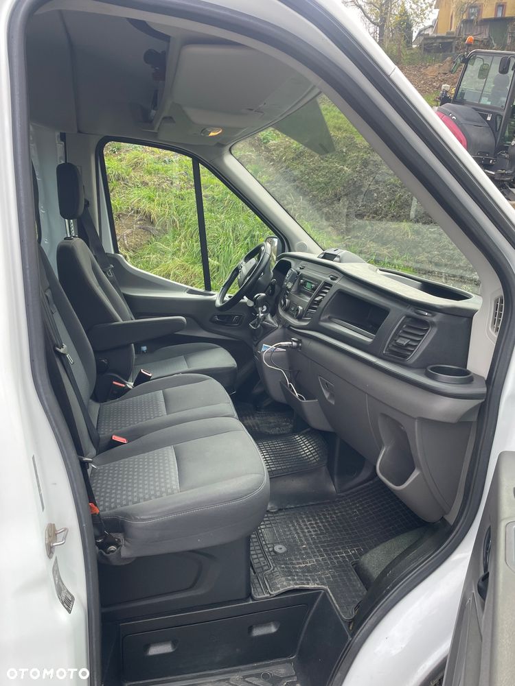 Ford Transit - 10