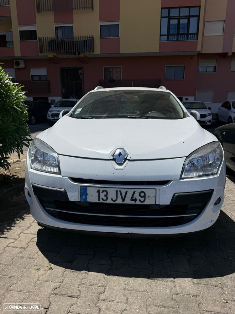 Renault Mégane 1.5 dCi Dynamique - 4
