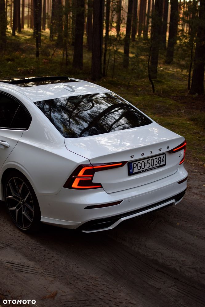 Volvo S60 T8 AWD Plug-In Hybrid Polestar Engineered - 10