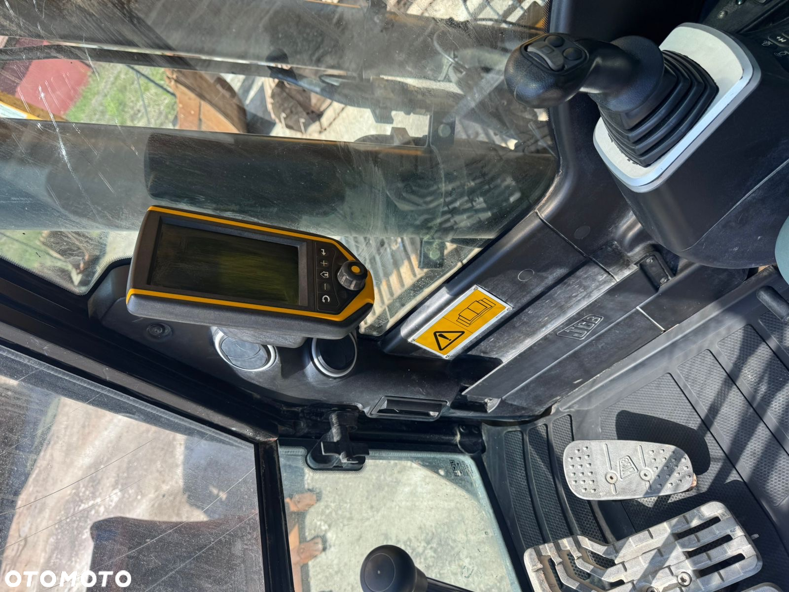 JCB JS210LC - 26
