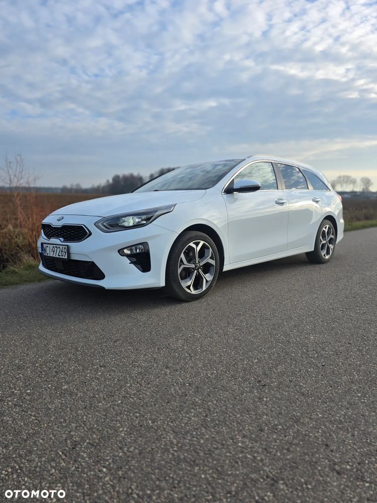 Kia Ceed 1.6 CRDi Spirit - 1