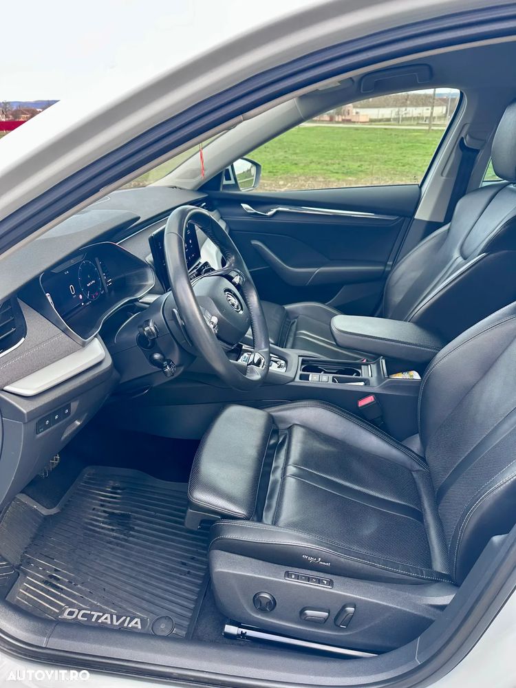 Skoda Octavia 2.0 TDI DSG Style - 10