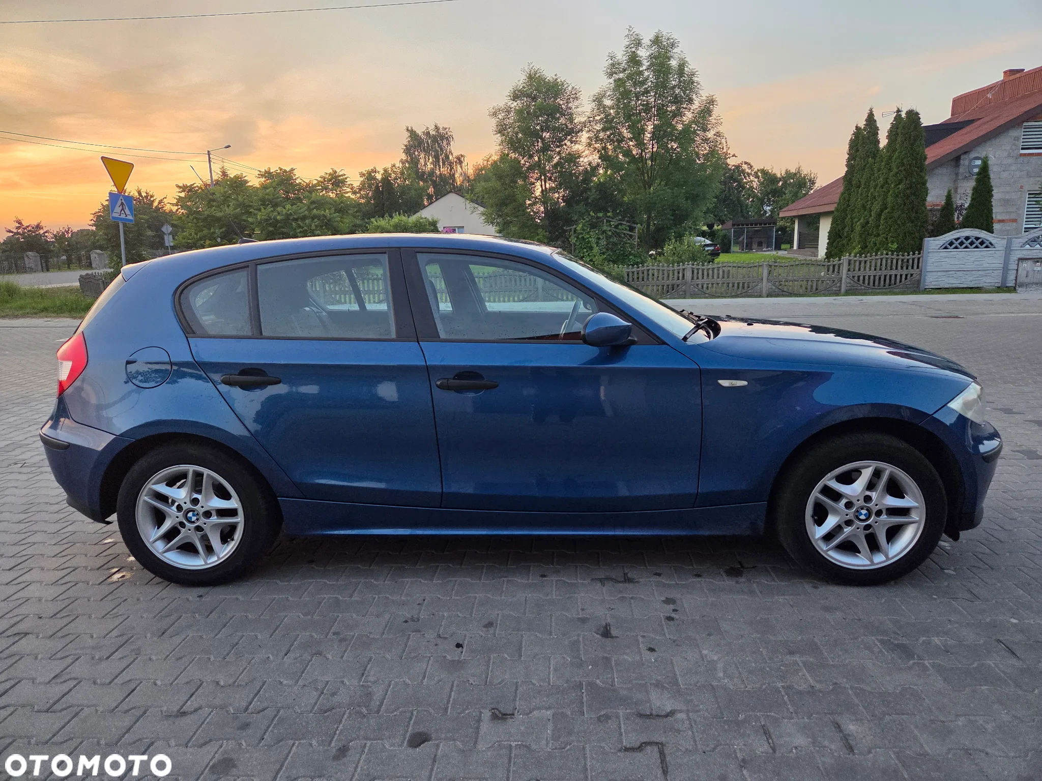 BMW Seria 1 116i - 4