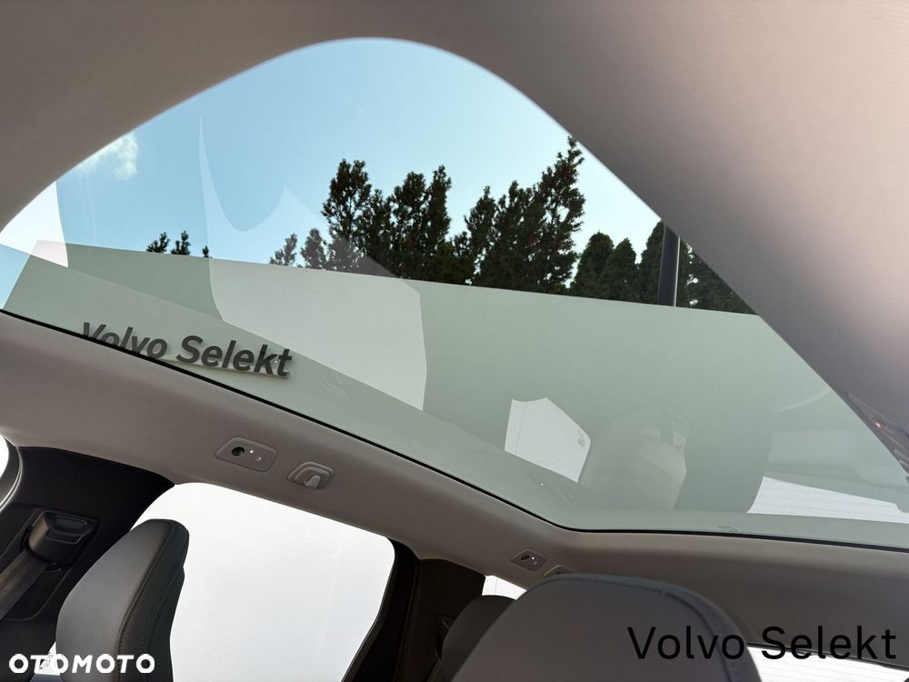 Volvo EX90 - 17