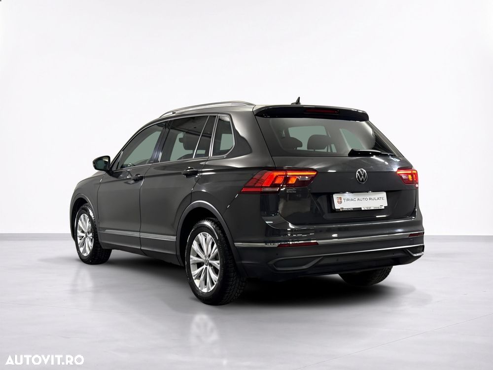 Volkswagen Tiguan - 4