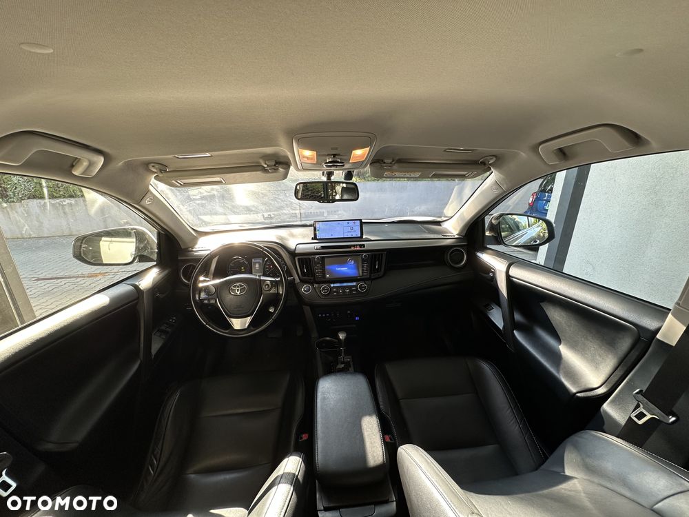 Toyota RAV4 Hybrid Premium 4x4 - 29