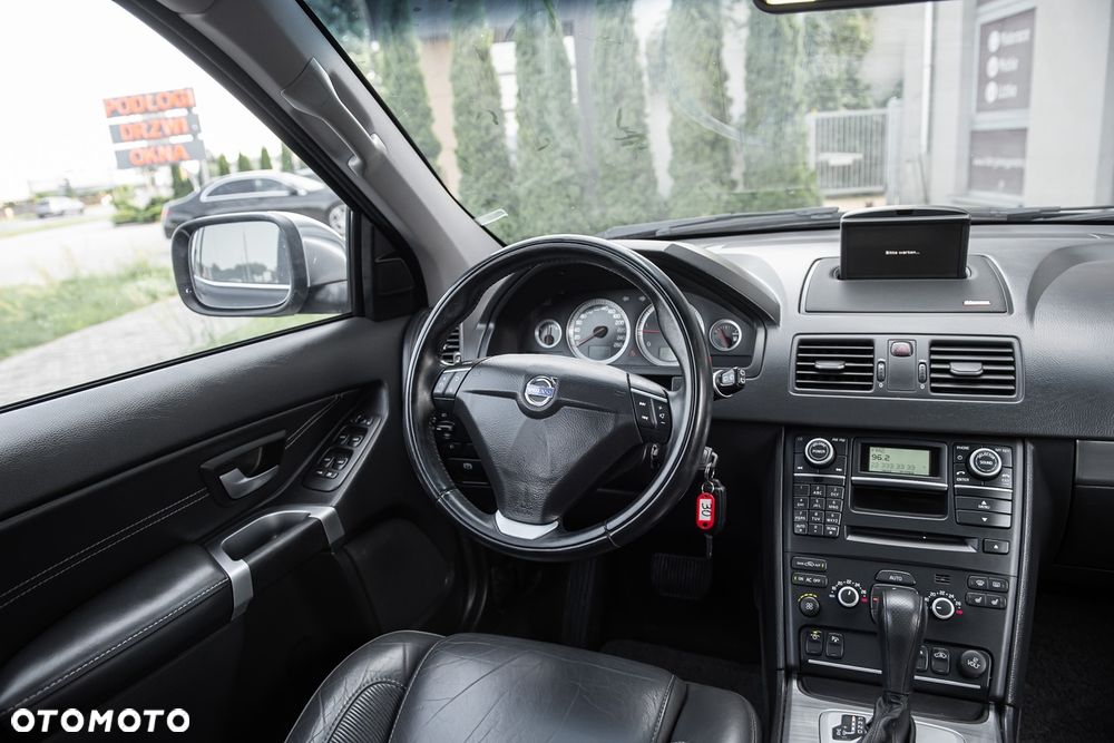 Volvo XC 90 D5 Executive - 25