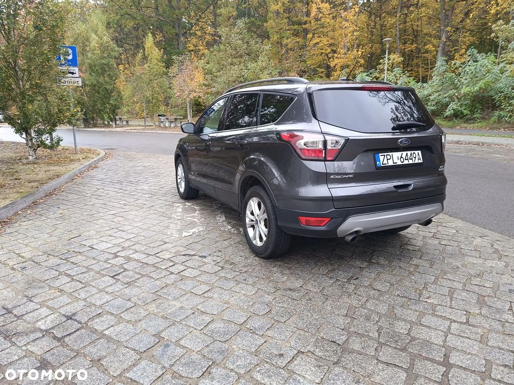 Ford Kuga - 8