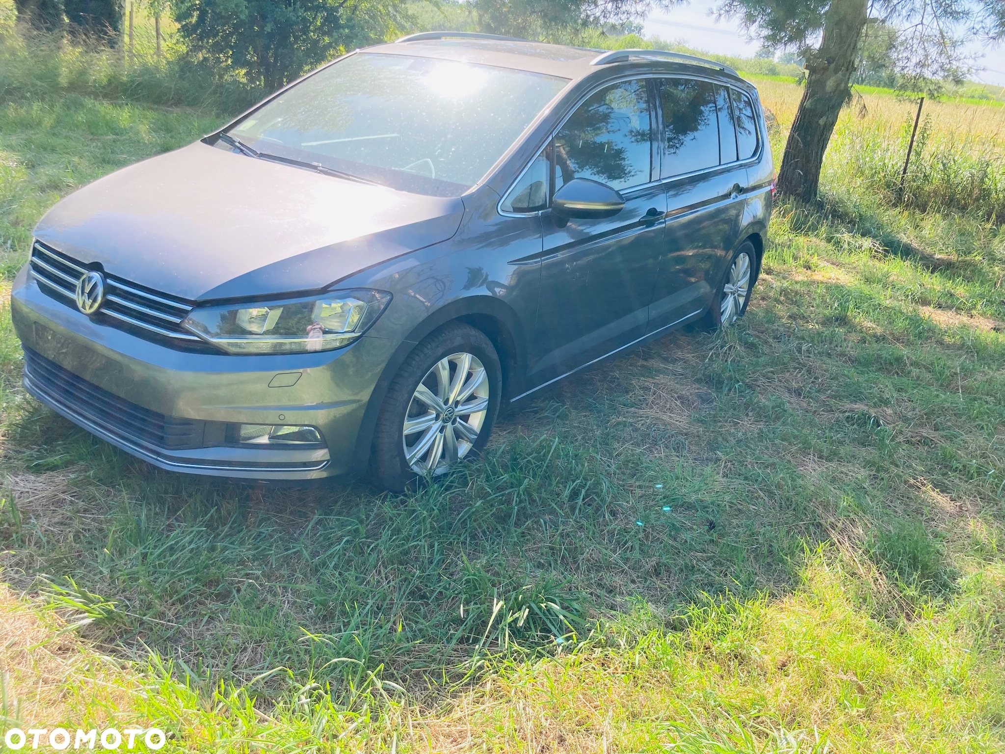 Volkswagen Touran 2.0 TDI BMT Highline - 6