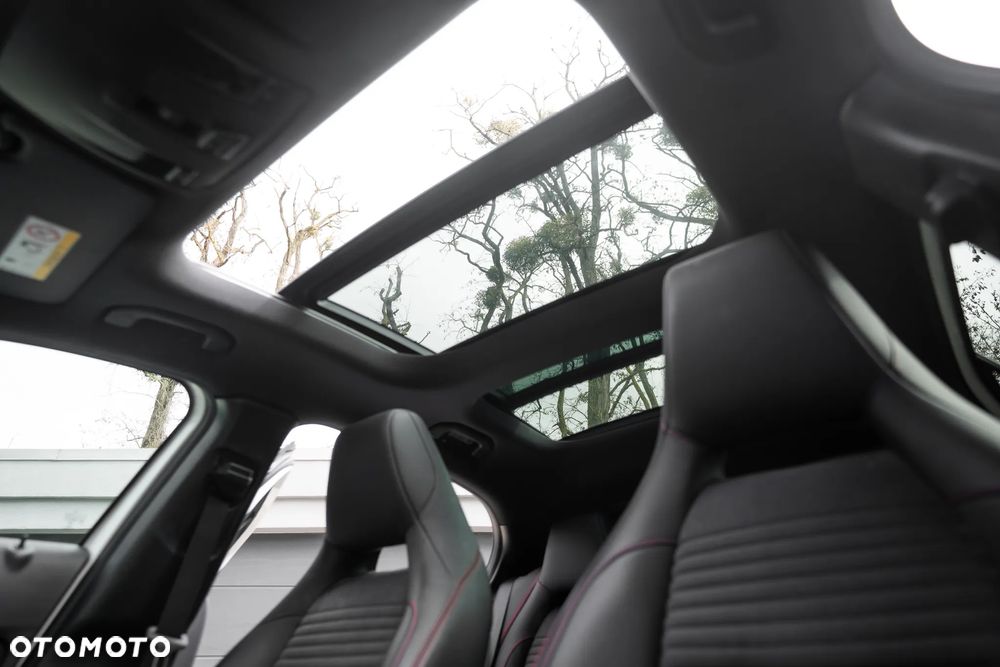 Mercedes-Benz GLA 200 7G-DCT AMG Line - 23