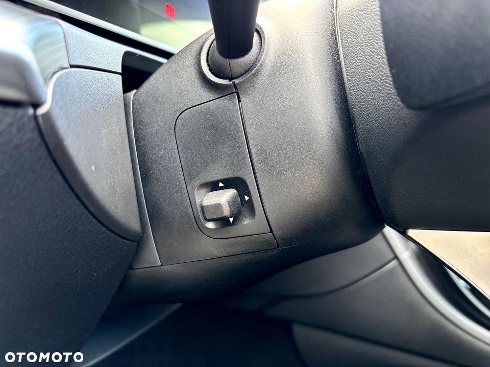 Mercedes-Benz Klasa C 200 d 9G-TRONIC - 32