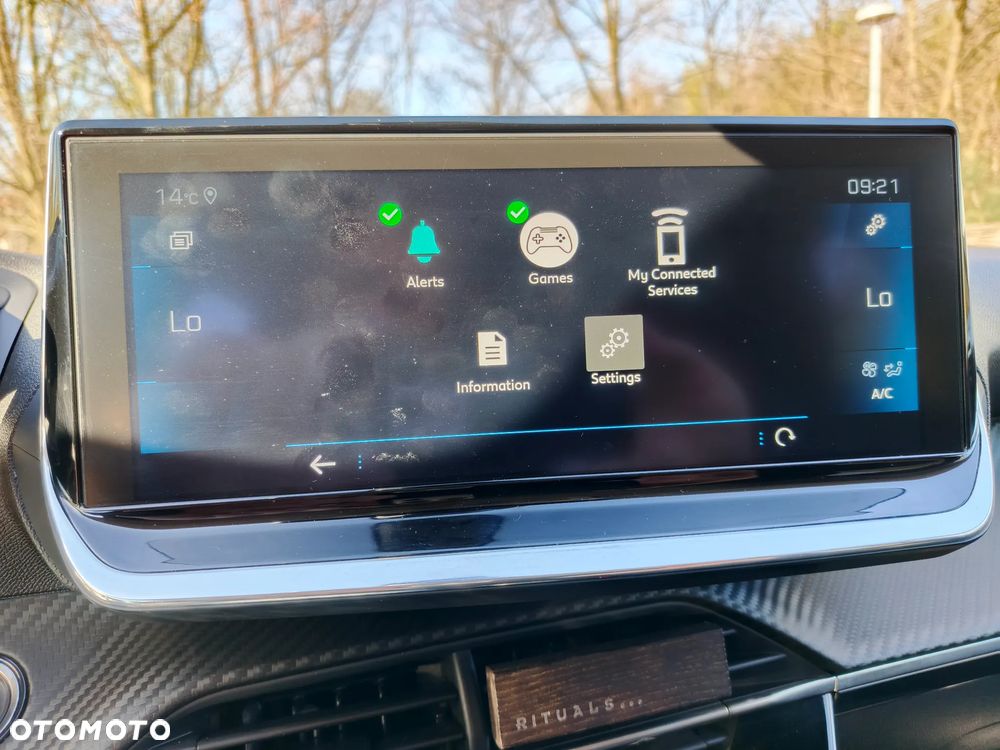 Peugeot 208 1.2 PureTech Allure S&S - 12