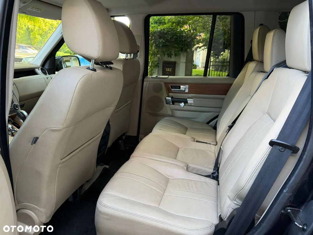 Land Rover Discovery 3.0D V6 HSE - 12