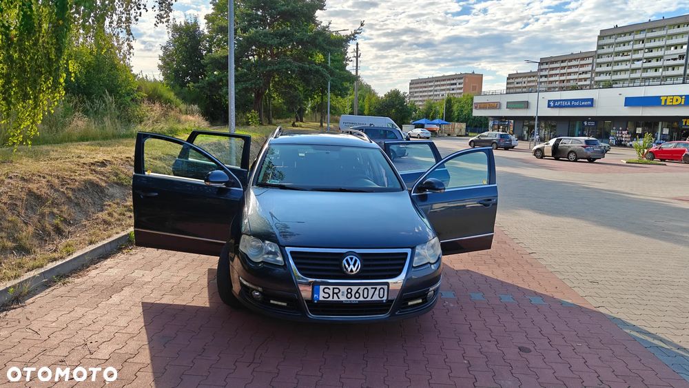 Volkswagen Passat - 14