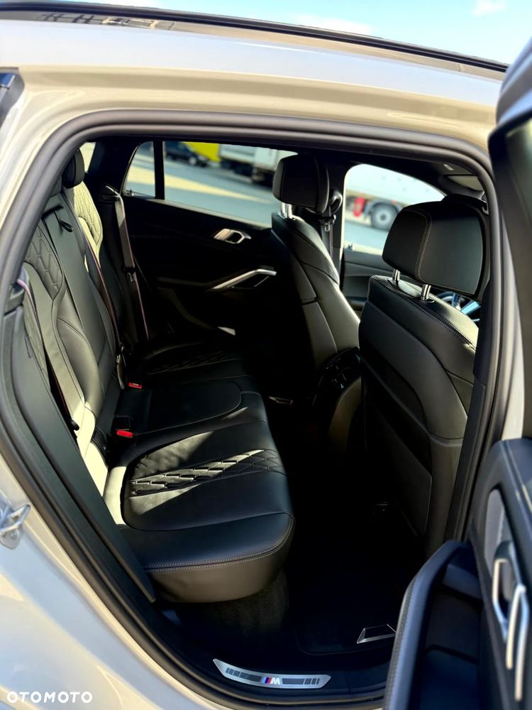 BMW X6 xDrive30d - 16