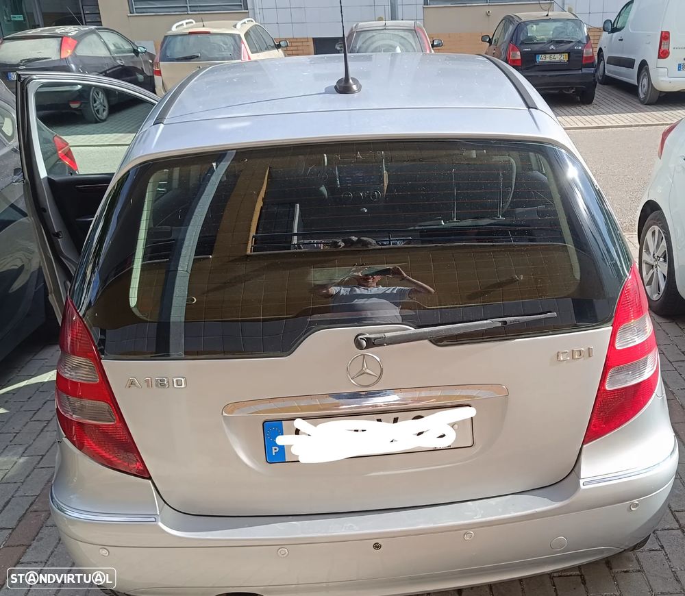 Mercedes-Benz A 180 CDI Elegance Automatic - 1