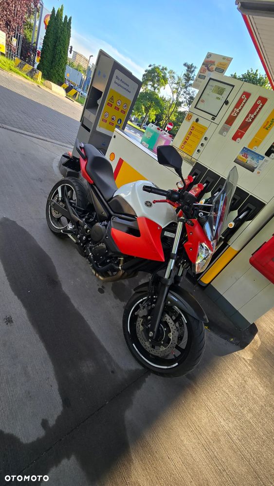 Yamaha XJ - 8