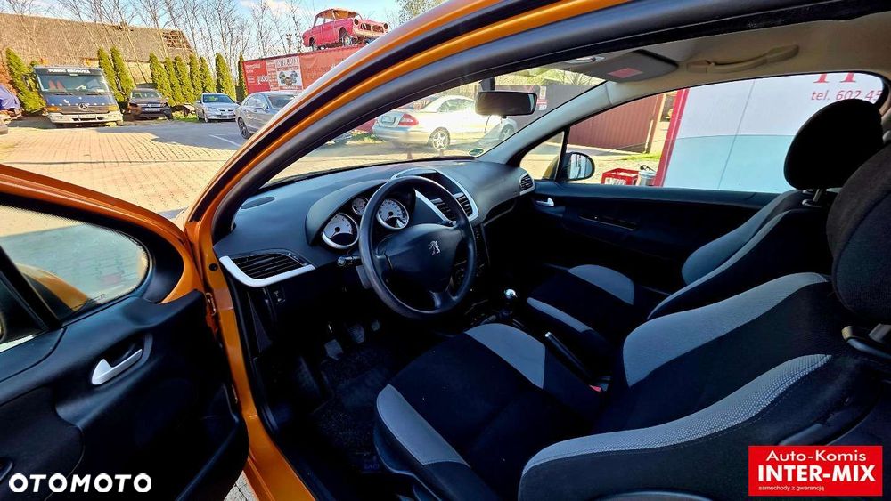 Peugeot 207 - 12