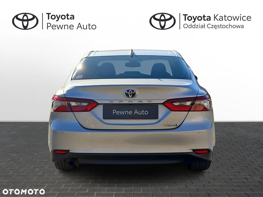 Toyota Camry 2.5 Hybrid Prestige CVT - 6