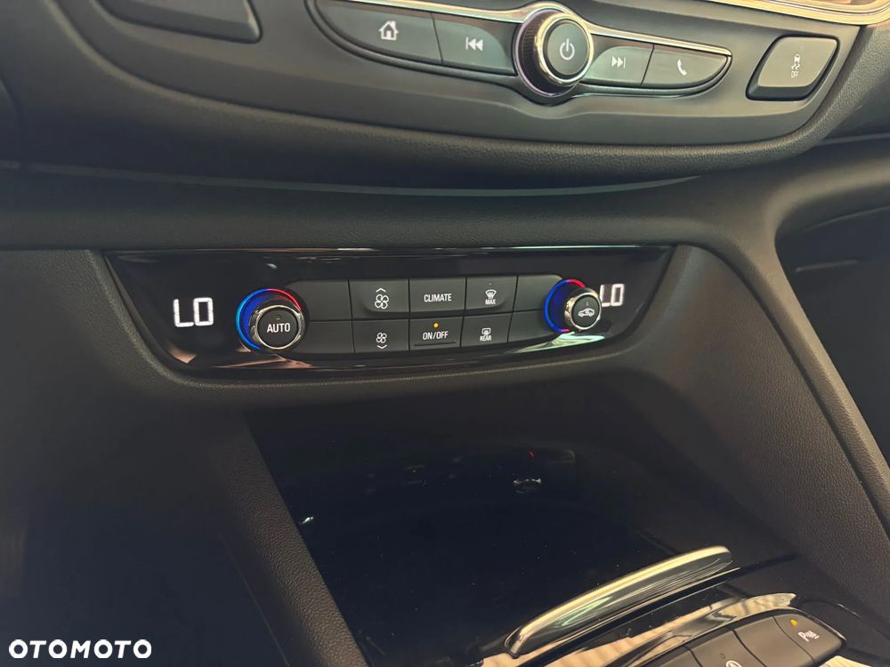 Opel Insignia 2.0 CDTI Enjoy S&S - 19